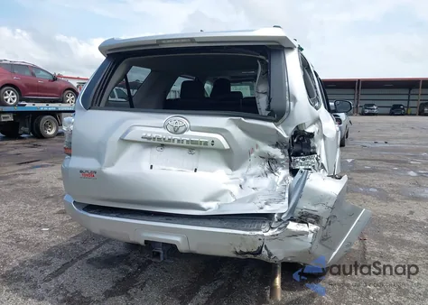 2022 Toyota 4Runner Sr5 Premium z USA, uszkodzony, nr VIN JTEFU5JR4N5273974